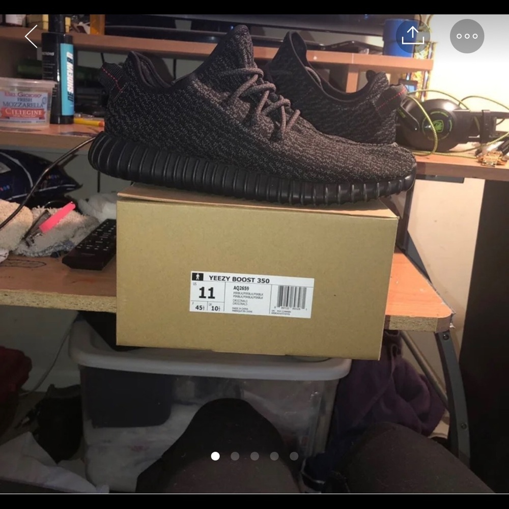 Yeezy 350 Pirate Black